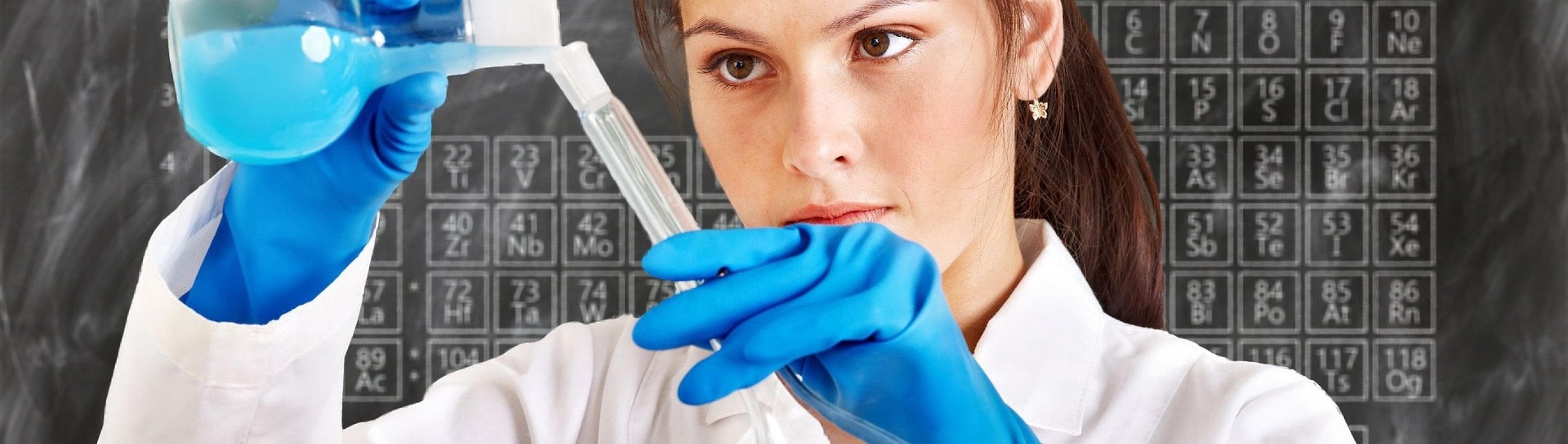 chemist-3014142_1920